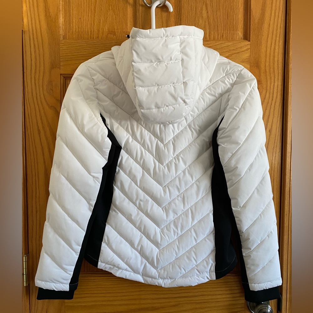 Calvin Klein White and Black Quilted Puffer Jacket with Hood - Picture 2 of 5